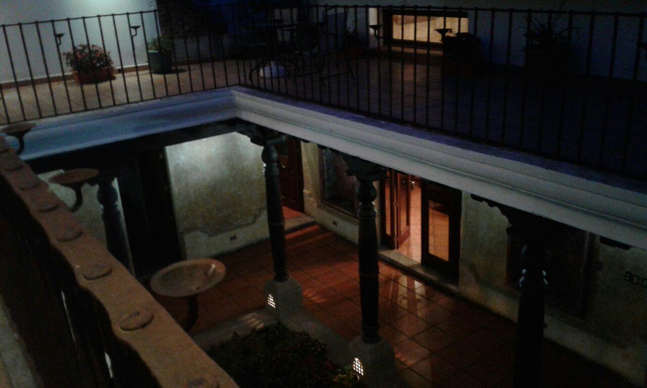 안티구아 과테말라 La Casa De La Alameda B&B 외부 사진