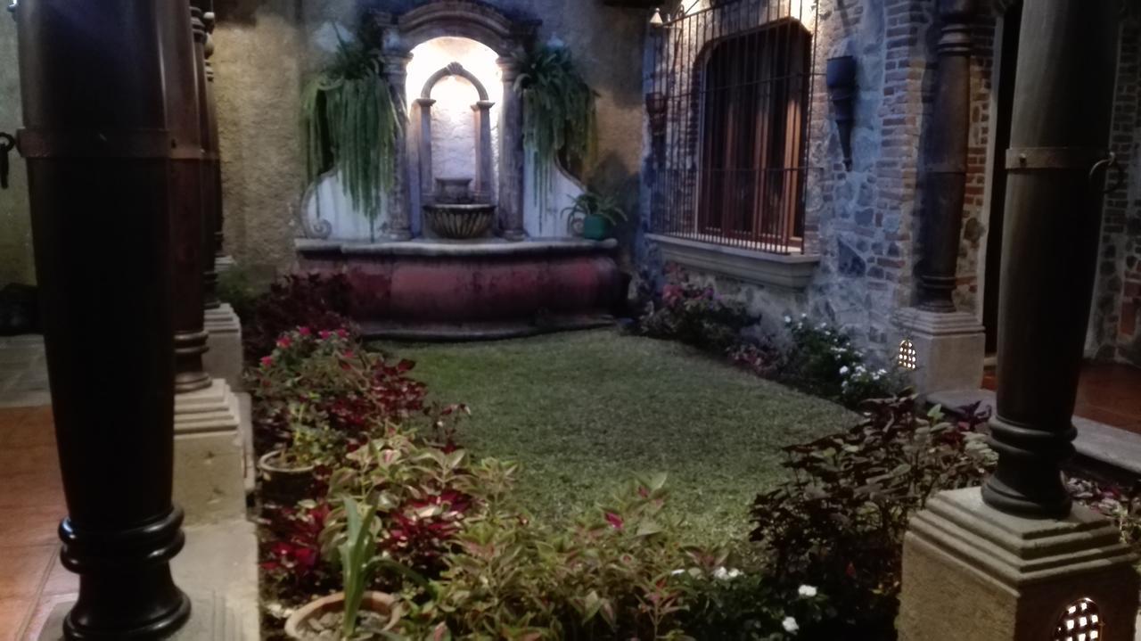 안티구아 과테말라 La Casa De La Alameda B&B 외부 사진