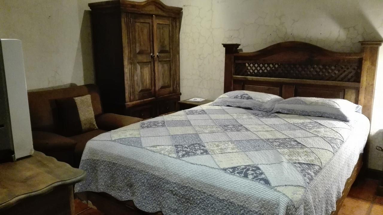 안티구아 과테말라 La Casa De La Alameda B&B 외부 사진